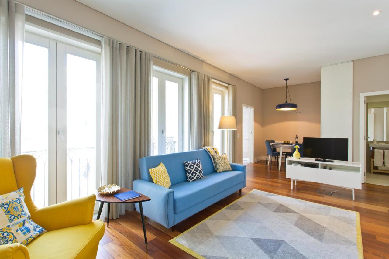 Cardosas Square Luxury By Hosts Apartment